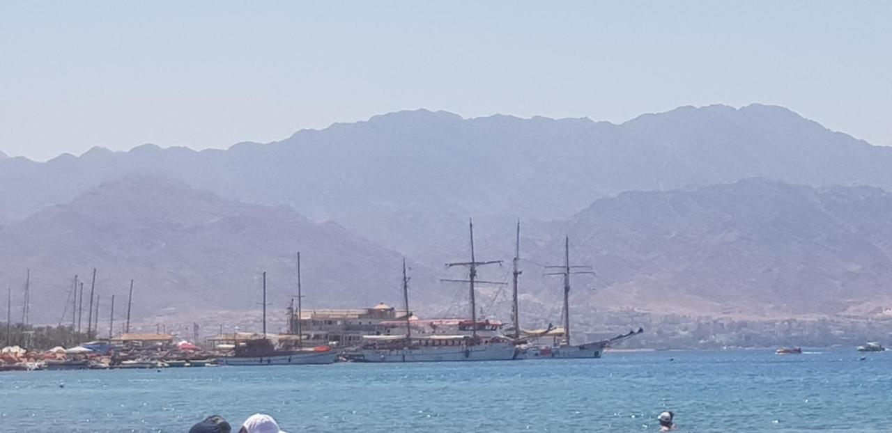 דירת נופש אילת -אלמוג Almog Suite In Eilat Close To Red Sea - דירת נופש אלמוג מרחק נגיעה מהים ภายนอก รูปภาพ